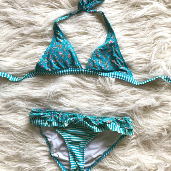 Roxy Reversible Bikini Set - Picture 2 of 6